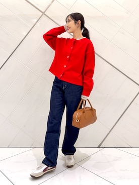 「アイテム（デニムパンツ）」を使った、井上　裕美さん（レディース・158cm）の秋コーディネート
