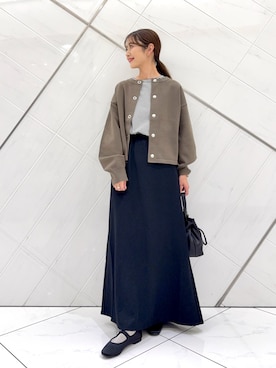 「アイテム（パンプス）」を使った、井上　裕美さん（レディース・158cm）の秋コーディネート