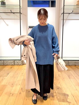 「ブルーニット」｜「アイテム（ステンカラーコート）」を使った、イノウエ ユミさん（レディース・158cm）の秋コーディネート