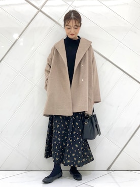 「フラワープリント」｜「アイテム（その他アウター）」を使った、イノウエ ユミさん（レディース・158cm）の冬コーディネート