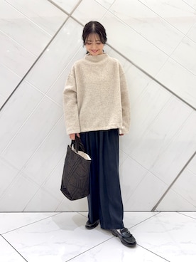 「アイテム（その他トップス）」を使った、井上　裕美さん（レディース・158cm）の秋コーディネート