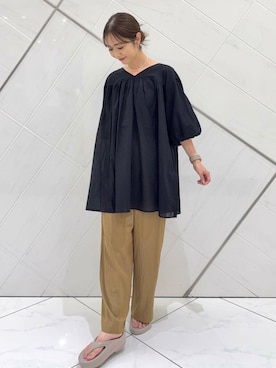 「アイテム（チュニック）」を使った、イノウエ ユミさん（レディース・158cm）の夏コーディネート