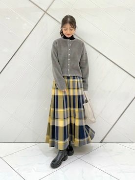 「アイテム（Tシャツ/カットソー、ブラック系）」を使った、井上　裕美さん（レディース・158cm）の秋コーディネート