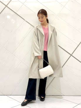 「URBAN RESEARCH DOORS（アーバンリサーチドアーズ）のフレアデニムパンツ（デニムパンツ）」を使った、井上　裕美さん（レディース・158cm）の冬コーディネート