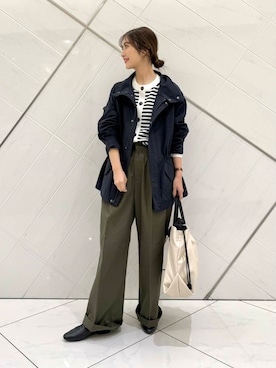 「アイテム（マウンテンパーカー）」を使った、井上　裕美さん（レディース・158cm）の秋コーディネート