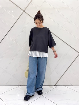 「URBAN RESEARCH DOORS（アーバンリサーチドアーズ）のレースインナーSETニット（ニット/セーター、グレー系）」を使った、井上　裕美さん（レディース・158cm）の秋コーディネート