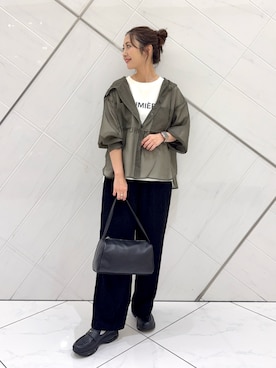 「URBAN RESEARCH DOORS(アーバンリサーチドアーズ)のアイテム(ハンドバッグ)」を使った、井上 裕美さん(レディース・158cm)の秋コーディネート