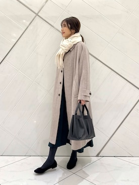 「アイテム（バレエシューズ）」を使った、井上　裕美さん（レディース・158cm）の秋コーディネート