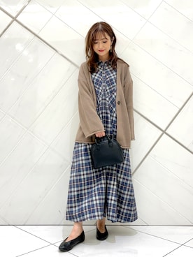 「URBAN RESEARCH DOORS（アーバンリサーチドアーズ）のラウンドボストンミニバッグ（ショルダーバッグ）」を使った、井上　裕美さん（レディース・158cm）の秋コーディネート