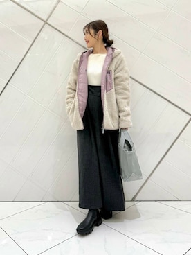 「アイテム（その他アウター、パープル系）」を使った、井上　裕美さん（レディース・158cm）の秋コーディネート