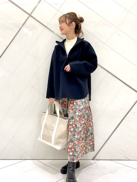 「URBAN RESEARCH DOORS」｜井上　裕美さん（レディース・158cm）の秋コーディネート