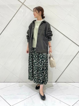 「アイテム（カバーオール）」を使った、井上　裕美さん（レディース・158cm）の秋コーディネート
