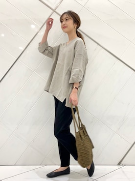 「RODE SKO（ロデスコ）のMARIA タッセルペーパーショルダー（ショルダーバッグ）」を使った、井上　裕美さん（レディース・158cm）の夏コーディネート