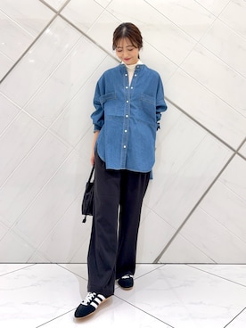 「RODE SKO（ロデスコ）のアイテム」を使った、井上　裕美さん（レディース・158cm）の秋コーディネート