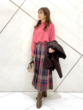 「アイテム（その他アウター、ブラウン系）」を使った、井上　裕美さん（レディース・158cm）の秋コーディネート