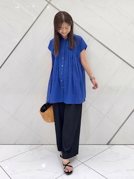 「URBAN RESEARCH DOORS（アーバンリサーチドアーズ）のアイテム（シャツ/ブラウス）」を使った、イノウエ ユミさん（レディース・158cm）の夏コーディネート