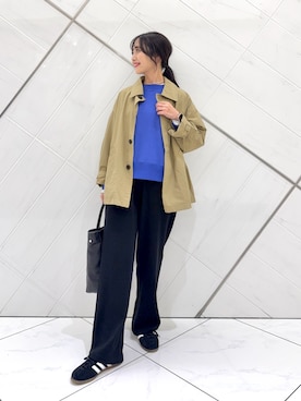 「アイテム（ステンカラーコート）」を使った、井上　裕美さん（レディース・158cm）の秋コーディネート
