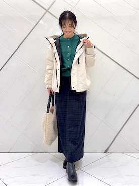 「アイテム（トートバッグ）」を使った、井上　裕美さん（レディース・158cm）の秋コーディネート