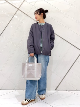 「アイテム（トートバッグ）」を使った、井上　裕美さん（レディース・158cm）の秋コーディネート