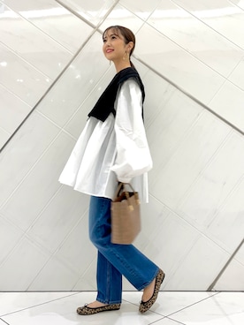 「アーバンリサーチドアーズ」｜「アイテム（ミリタリージャケット）」を使った、井上　裕美さん（レディース・158cm）の秋コーディネート