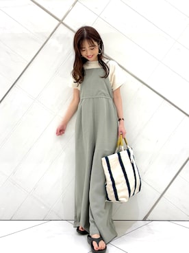 「アイテム（サロペット/オーバーオール）」を使った、井上　裕美さん（レディース・158cm）の春コーディネート