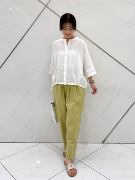 「かぐれ（カグレ）のアイテム」を使った、井上　裕美さん（レディース・158cm）の夏コーディネート