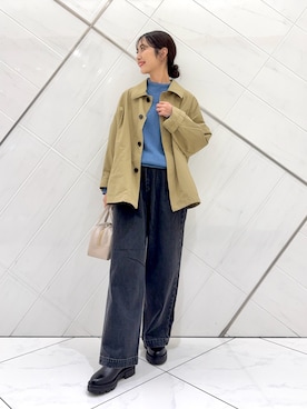 「アイテム（ステンカラーコート）」を使った、井上　裕美さん（レディース・158cm）の秋コーディネート