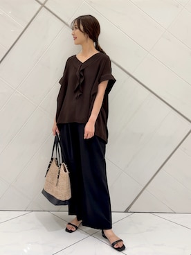 「RODE SKO（ロデスコ）のメッシュトートバッグ（トートバッグ、ブラック系）」を使った、井上　裕美さん（レディース・158cm）の夏コーディネート