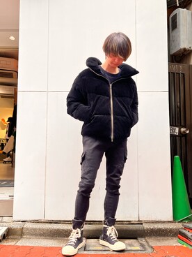 「DANKE SCHON（ダンケシェーン）のアイテム（スウェットパンツ）」を使った、佐々木空翔(ササキヒロト)さん（メンズ・175cm）の冬コーディネート