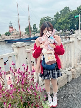 「アイテム（スニーカー）」を使った、あこさん（レディース・159cm）の秋コーディネート