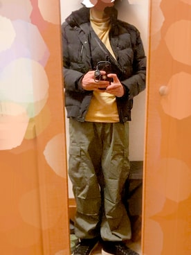 「MYSELF ABAHOUSE（マイセルフアバハウス）のFUTIGUE OVER CARGO ファティーグオーバーカーゴパンツ/オーバースノーパンツ（カーゴパンツ、グリーン系）」を使った、pamp-camp-mintさん（メンズ・177cm）の冬コーディネート