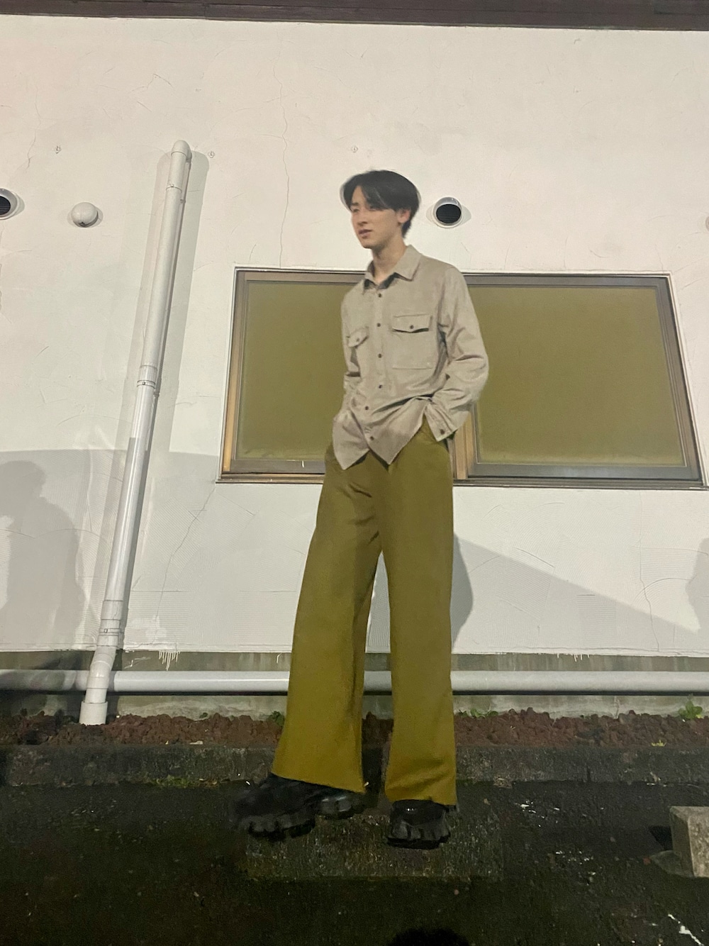 「大人カジュアル、フレアパンツ、秋コーデ、秋服、秋色、ベージュ、シンプルコーデ、今日のコーデ、スニーカーコーデ、ブラウン、いいね、save、フォローお願いします🤑、秋、カラーパンツ、ジャケット、プチプラ」｜「ZARAのアイテム（ノーカラージャケット、ベージュ系）」を使った、しゅうとさん（メンズ・175cm）の秋コーディネートの1枚目の写真