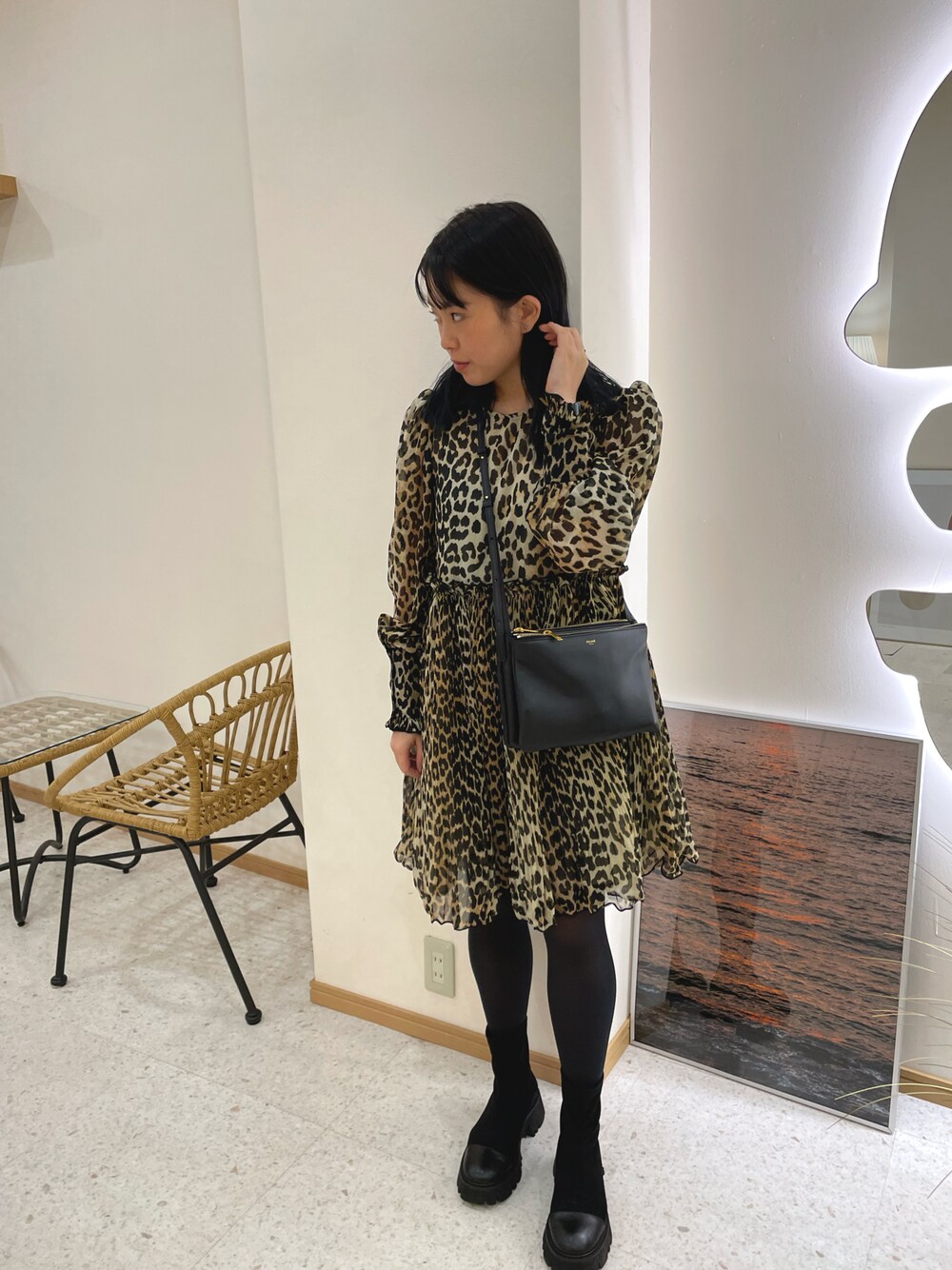 「未来のWEARISTAプロジェクト、Ganni、CELINE、STACCATO、ブーツコーデ、ワンピース」｜「GANNIのアイテム（ワンピース/ドレス、その他）」を使った、Momokaさん（レディース・154cm）の冬コーディネートの1枚目の写真