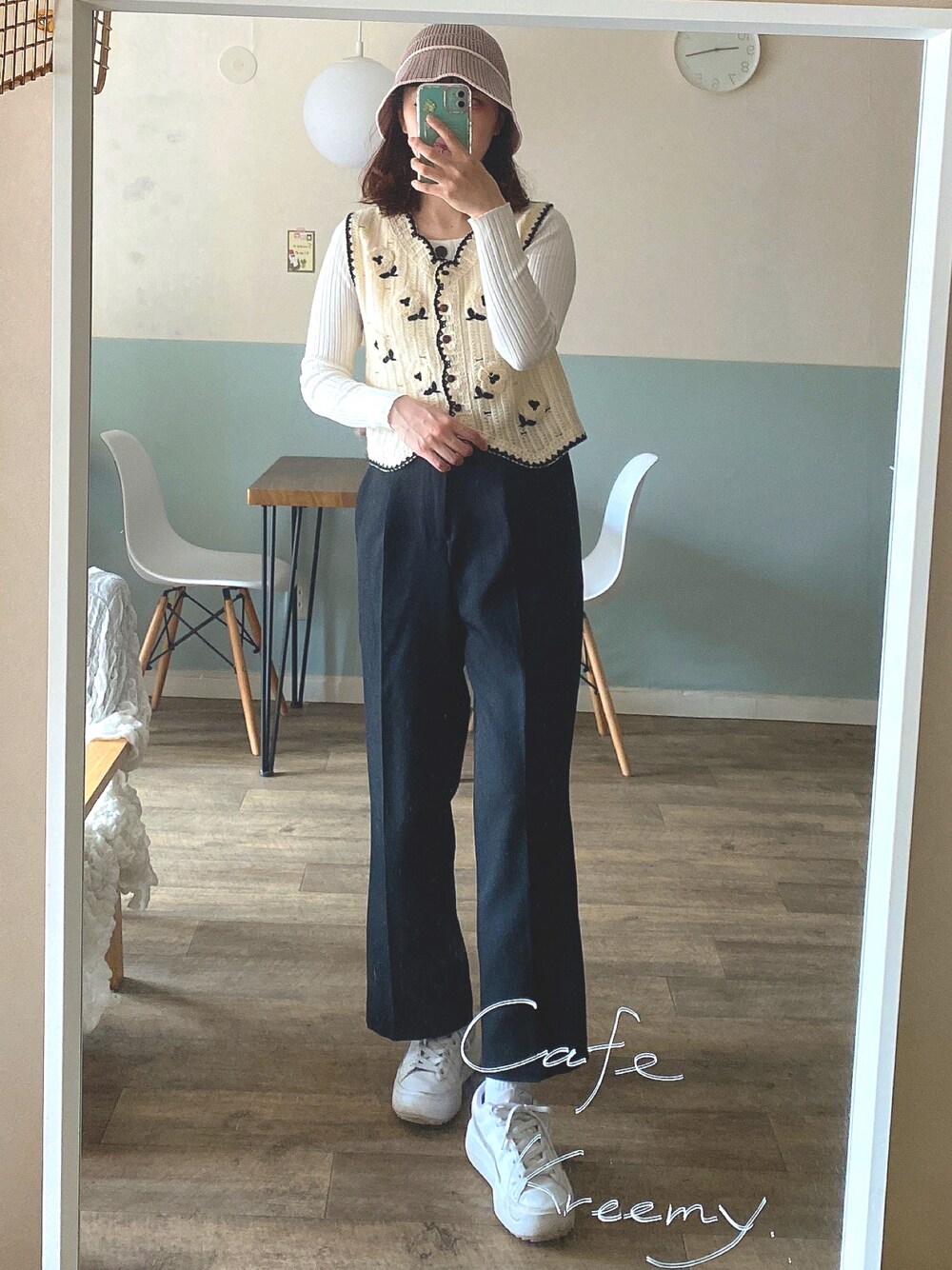 「DISCOATのアイテム（スラックス、ブラック系）」を使った、nadamiiさん（レディース・168cm）の夏コーディネートの1枚目の写真