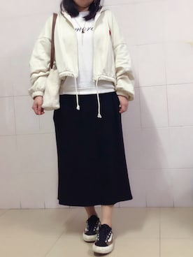 「新年一発目」｜「アイテム（ブルゾン）」を使った、Claire Tsaiさん（レディース・163cm）の冬コーディネート