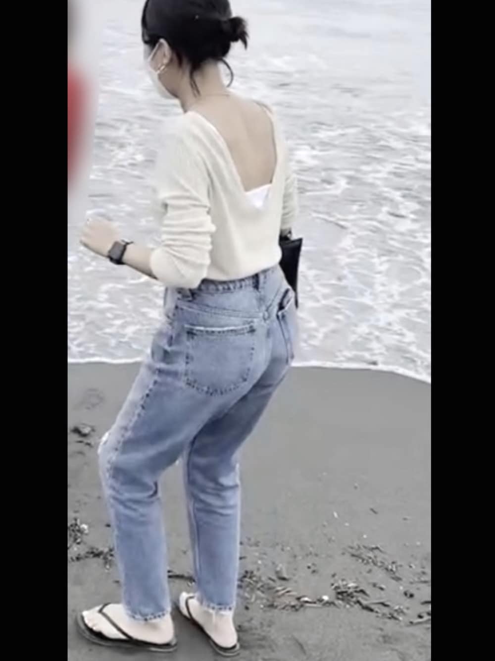 「パンツ、ZARA、JILSANDER、マルジェラ、バックオープン、トゥーティー」｜「Maison Margielaのアイテム（トップス、ベージュ系）」を使った、yuki 記録さん（レディース・160cm）の秋コーディネートの1枚目の写真