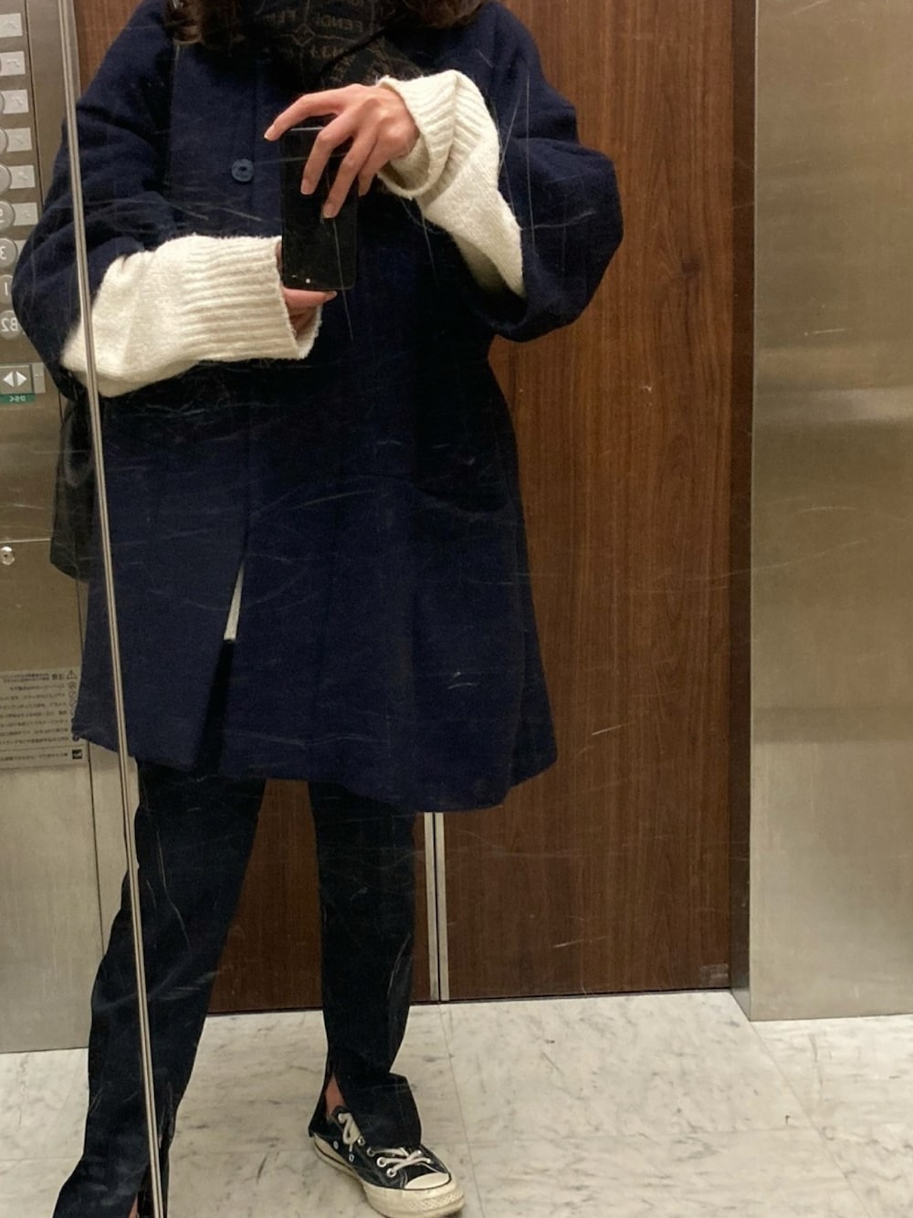 「UNIQLO、+J」｜「ENFOLDのアイテム（ノーカラーコート、ブルー系）」を使った、yuki 記録さん（レディース・159cm）の冬コーディネートの1枚目の写真