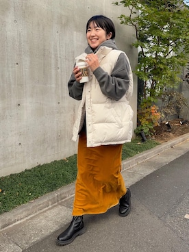 「ベロアスカート」｜「アイテム（アクセサリー）」を使った、KOSUGI_162cmさん（レディース・162cm）の秋コーディネート