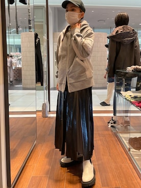 「NAKAGAMI（ナカガミ）のアイテム」を使った、Akumiさん（レディース・155cm）の秋コーディネート