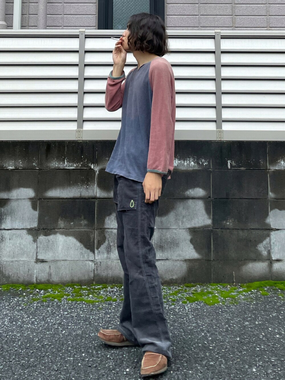「mash、月波パンツ、松岡俊介、コーデュロイ、秋のコーデ、gohemp、ラグランTシャツ、ラグランスウェット」｜「MASHのアイテム（スウェット、その他）」を使った、フクダさん（メンズ・175cm）の秋コーディネートの1枚目の写真