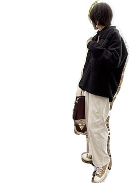 「MHL.」｜「アイテム（アクセサリー）」を使った、Sakuさん（レディース・164cm）の冬コーディネート