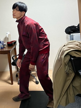 「COMOLI（コモリ）のアイテム（トレンチコート）」を使った、すはすさん（メンズ・174cm）の冬コーディネート