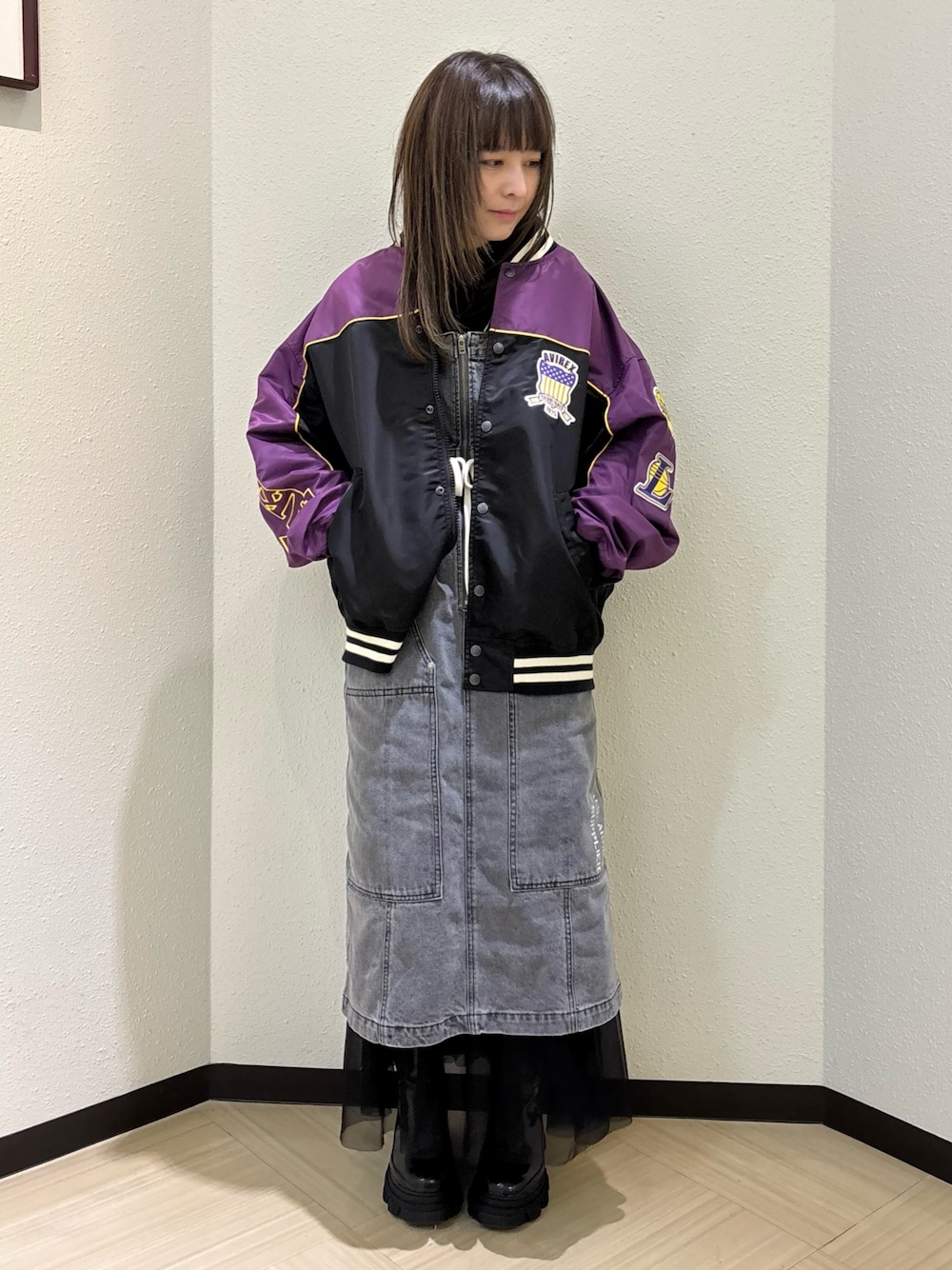 Clara(AVIREX イオンレイクタウン店)｜NBAのナイロンジャケットを使っ  