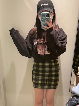 「H&M（エイチ・アンド・エム）のアイテム（パーカー）」を使った、彩瑛さん（レディース・153cm）の秋コーディネート