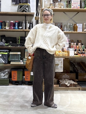 「アイテム（モカシン/デッキシューズ）」を使った、yaritaさん（レディース・166cm・40代）の冬コーディネート