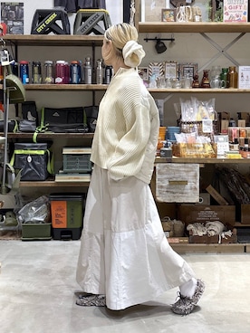 「アイテム（シュシュ）」を使った、yaritaさん（レディース・166cm）の秋コーディネート