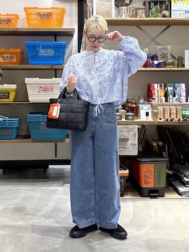 「niko and...（ニコアンド）のオリジナルポーチ付きキルトトートバッグM（トートバッグ、ブラック系）」を使った、yaritaさん（レディース・166cm）の春コーディネート