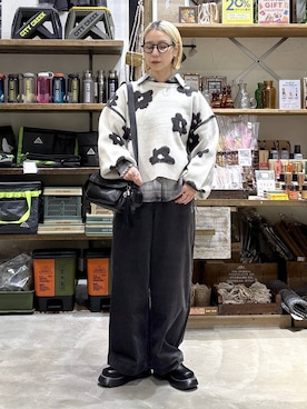 「アイテム（ニット/セーター）」を使った、yaritaさん（レディース・166cm・40代）の秋コーディネート