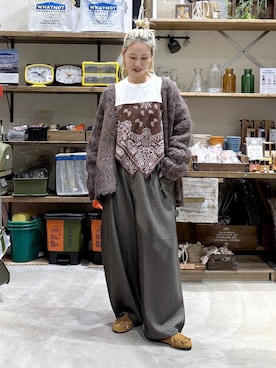 「アイテム（モカシン/デッキシューズ）」を使った、yaritaさん（レディース・166cm）の秋コーディネート