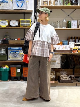 「アイテム（モカシン/デッキシューズ）」を使った、yaritaさん（レディース・166cm）の秋コーディネート